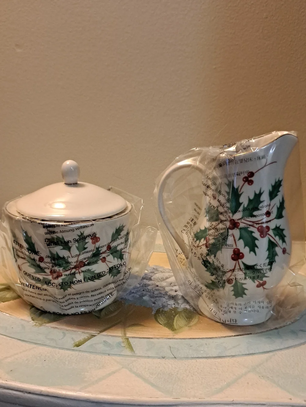 Lenox Holiday Creamer And Sugar Set